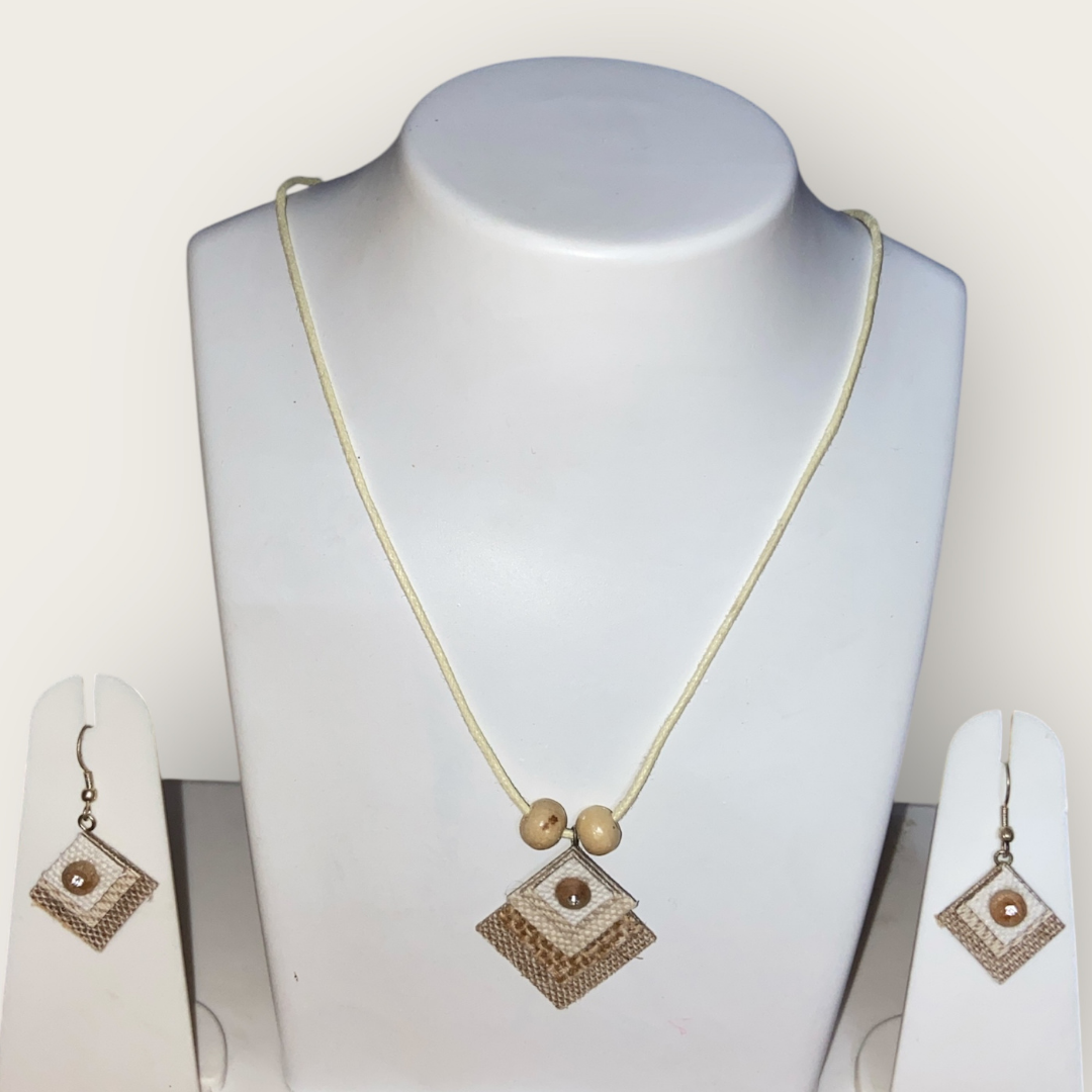 Handcrafted Jute Necklace Set for Women - Beige - Small